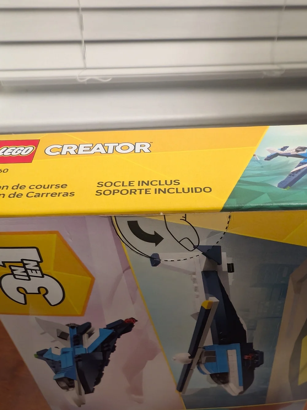LEGO Creator 3-in-1#31160Aircraft: Race Plane - Picture 3 of 4
